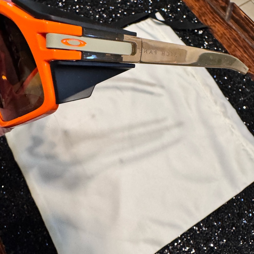 Oakley Orange Sporty Sunglasses - Picture 7 of 13